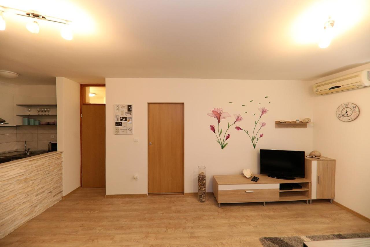 Apartamento Neluna Zadar Exterior foto
